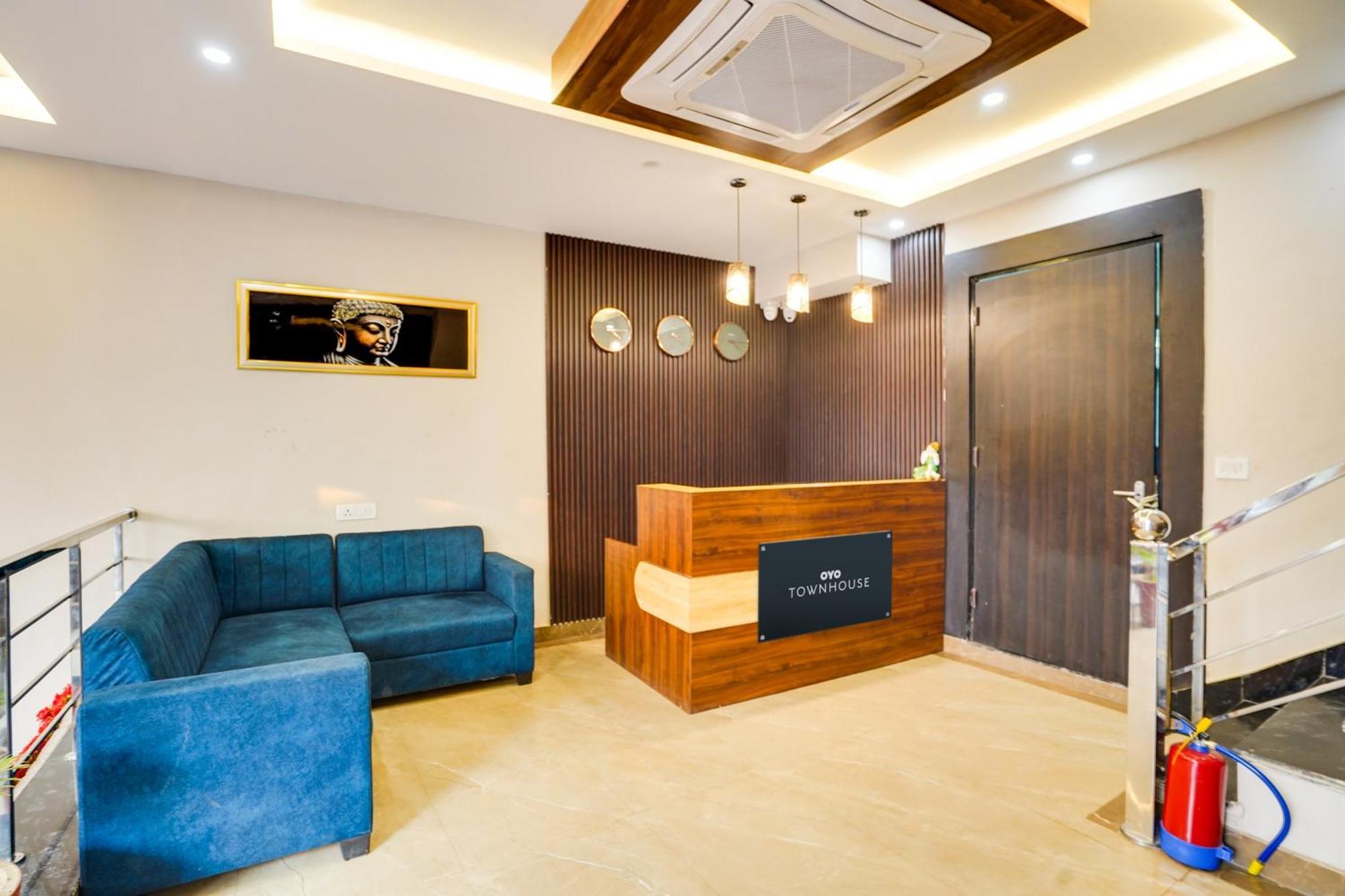 Super Townhouse The Royal Casa Hotel Ghaziabad Buitenkant foto