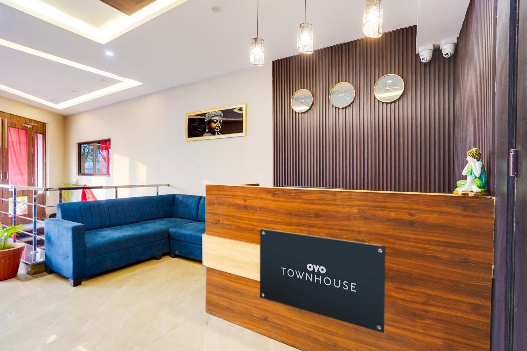Super Townhouse The Royal Casa Hotel Ghaziabad Buitenkant foto